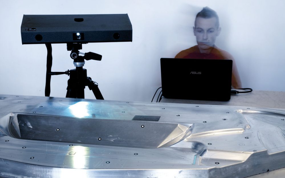 Misurazione / scansione 3D di un pezzo con marker